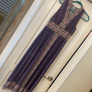 Worn once beautiful colorful maxi dress.